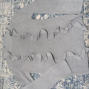 Primi Gray Ruffled Sweater Size Large